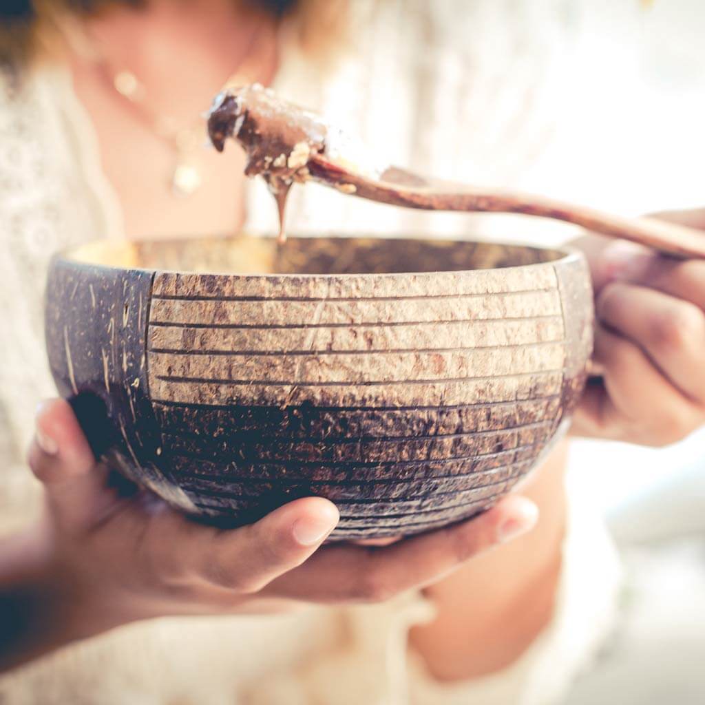 Coconut Bowls & Spoons Set of 4
